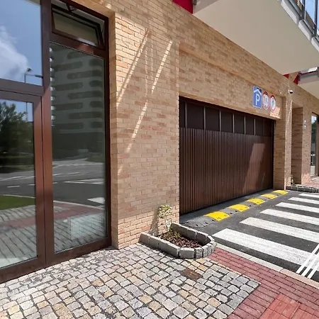 2 Apartment, New Building, Bosakova Street, 29 ブラチスラヴァ