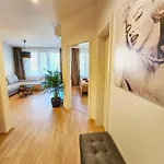 2 Apartment, New Building, Bosakova Street, 29 براتسيلافا